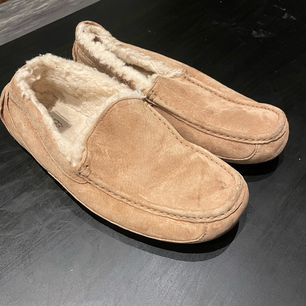 UGG Men's Light Brown Suede Loafers size 11